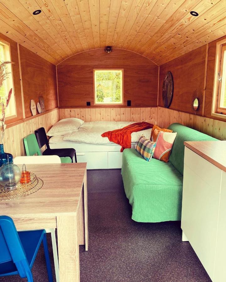 Pipowagens Bij Pannenkoekenrestaurant & Camping De Koppenjan 'Een Uniek Verblijf Met Kinderspeelboerderij' Jubbega-Schurega Exterior foto